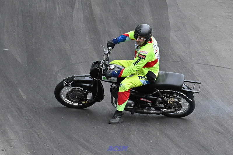 ACM_2076
